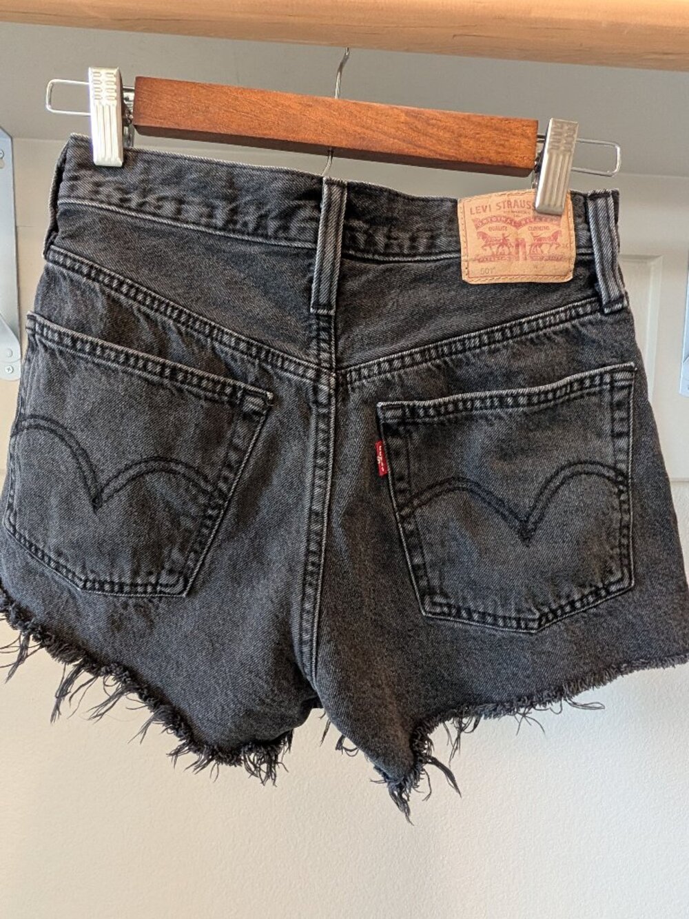 Levi's High Rise Distressed Denim Shorts Women's 25 Black 501 Cut Off Festival
